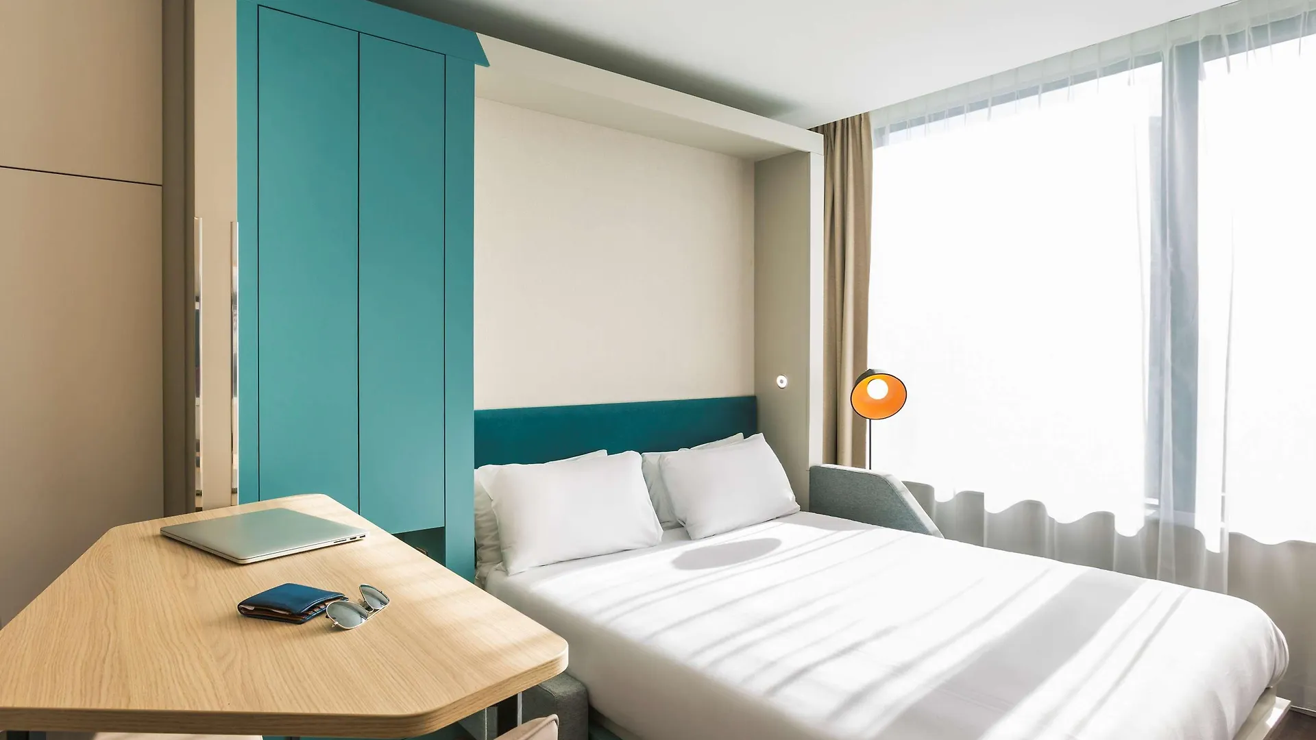 Aparthotel Adagio London Stratford 4*,